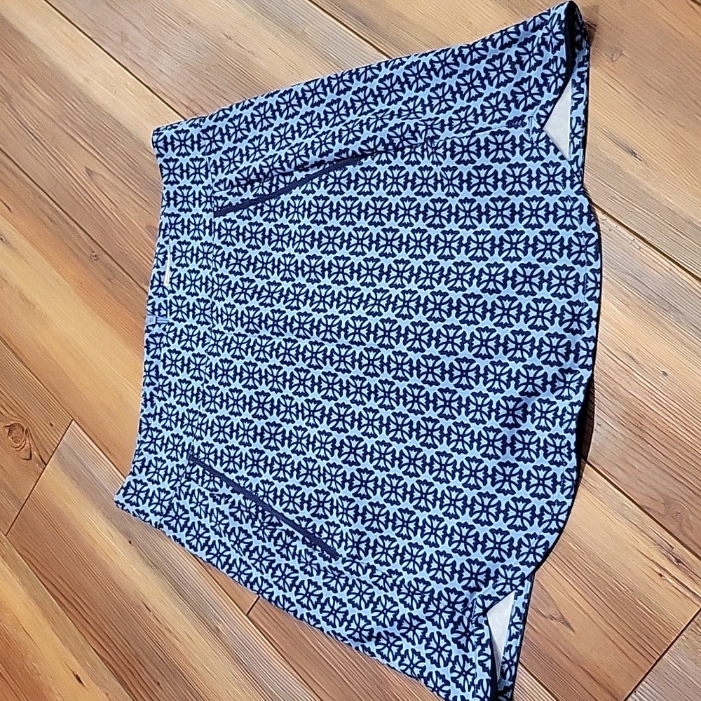Vineyard vines skirt